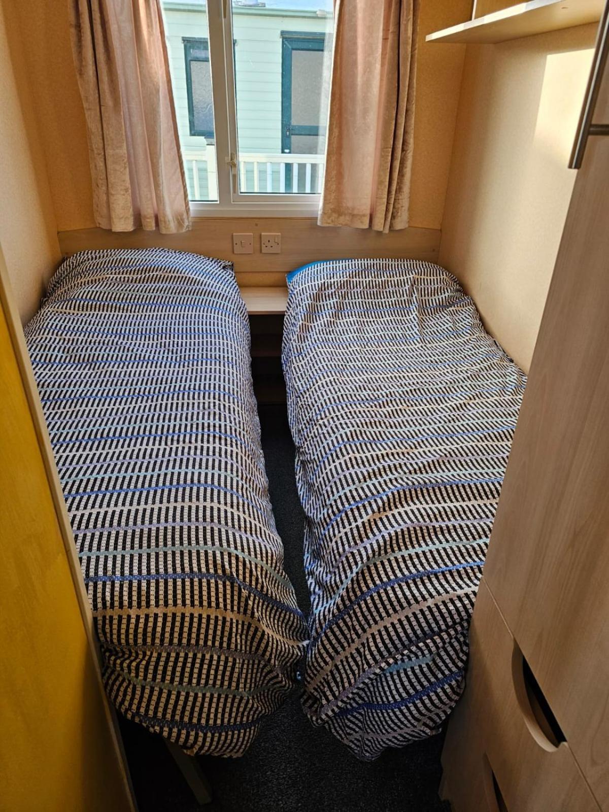 סקגנס Sunnymede Ingoldmells Fantasy Islands Static Caravan Park מראה חיצוני תמונה